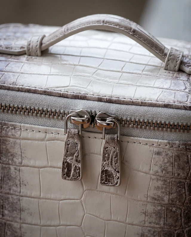 The Amira Vanity — Himalaya