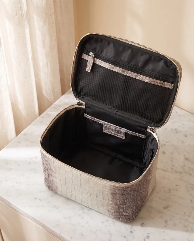 The Amira Vanity — Himalaya